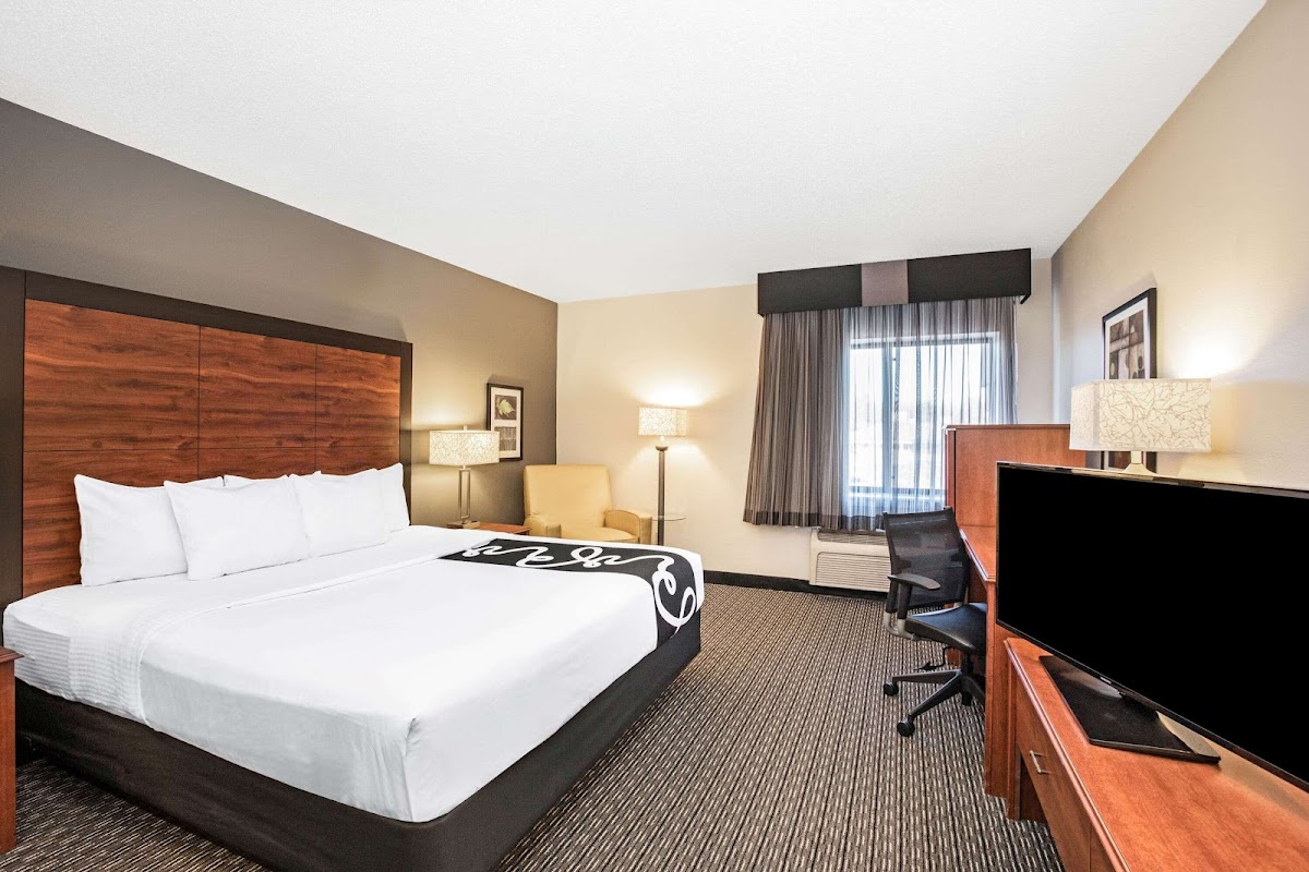 La Quinta Inn & Suites by Wyndham N Little Rock-McCain Mall photo 2