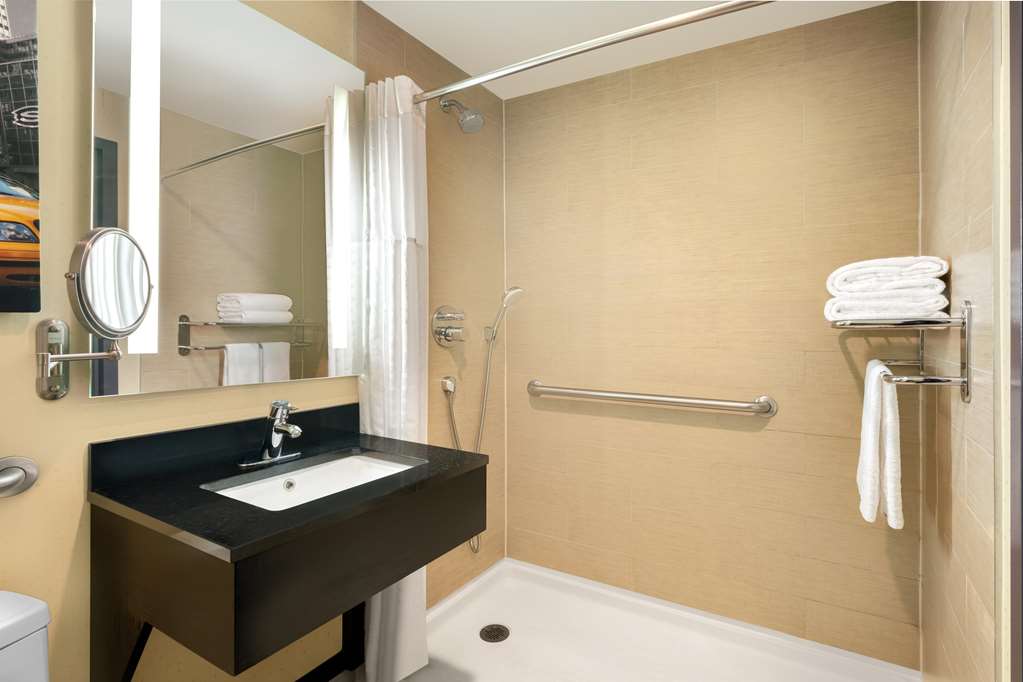 Best Western Premier Herald Square photo 3