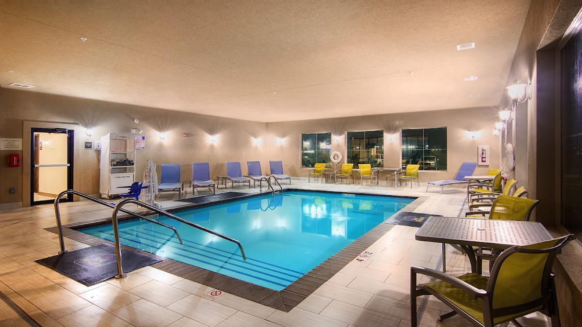 Best Western Lindsay Inn & Suites photo 3