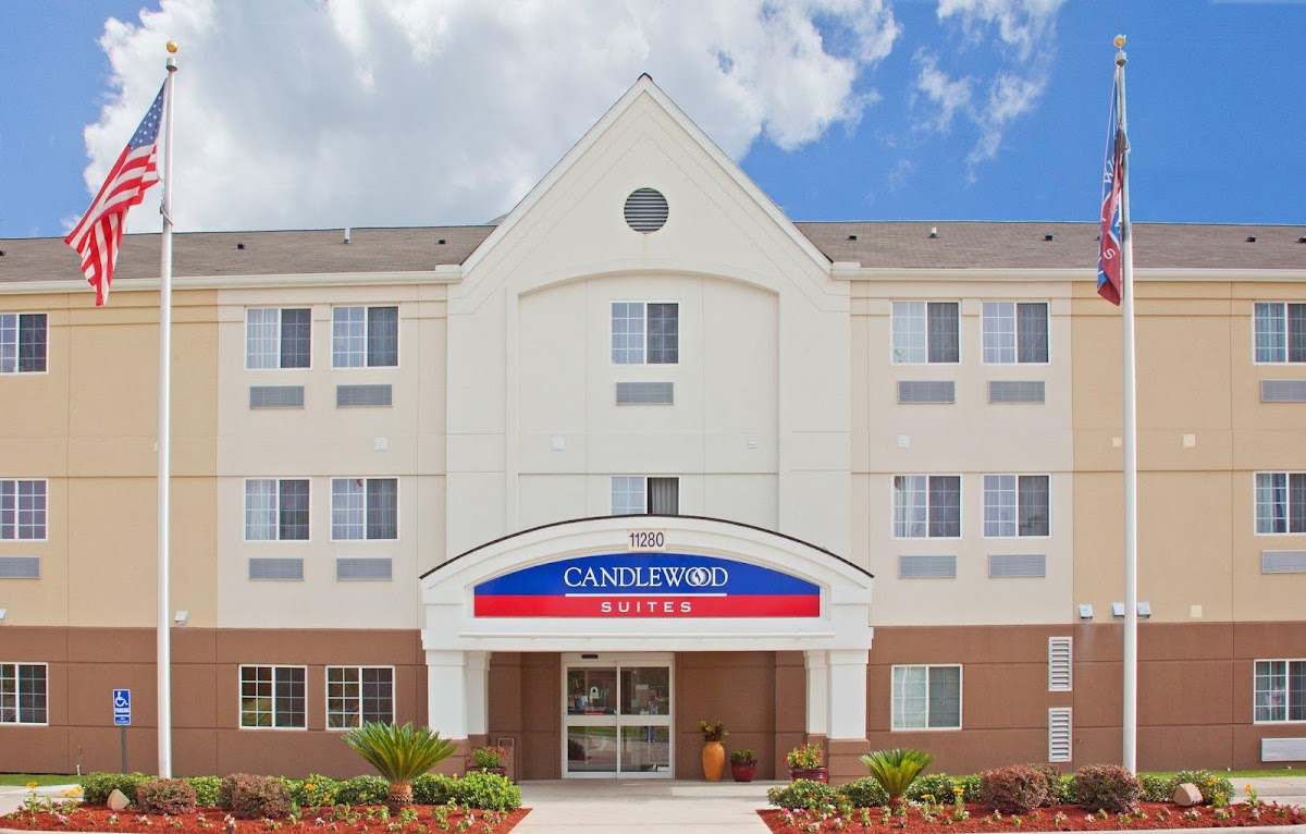 Candlewood Suites Houston Westchase - Westheimer by IHG