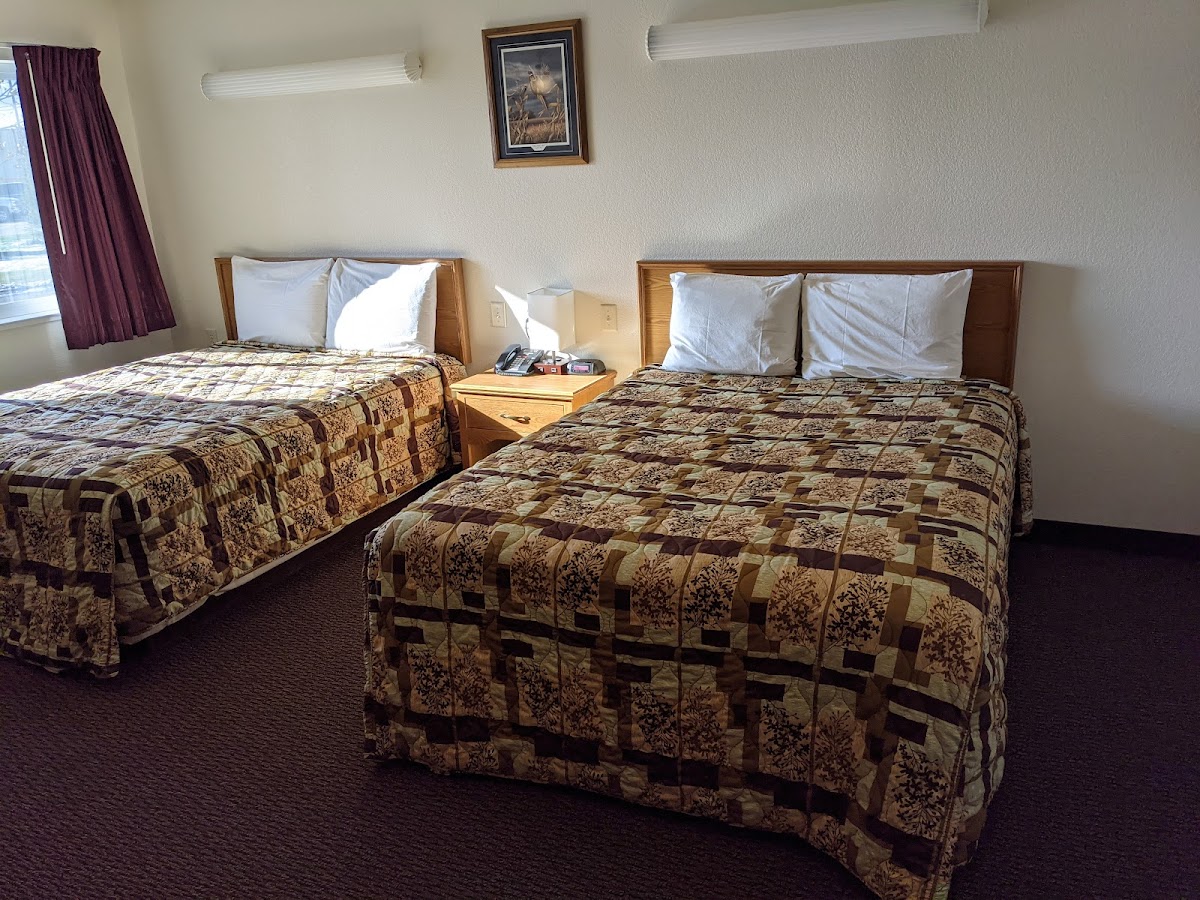 Le Center Garden Inn