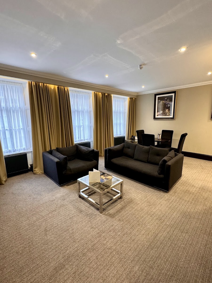 County Aparthotel photo 3