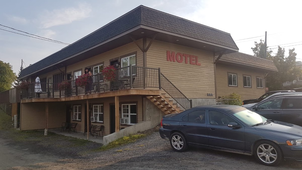 Motel La Place Coaticook photo 3