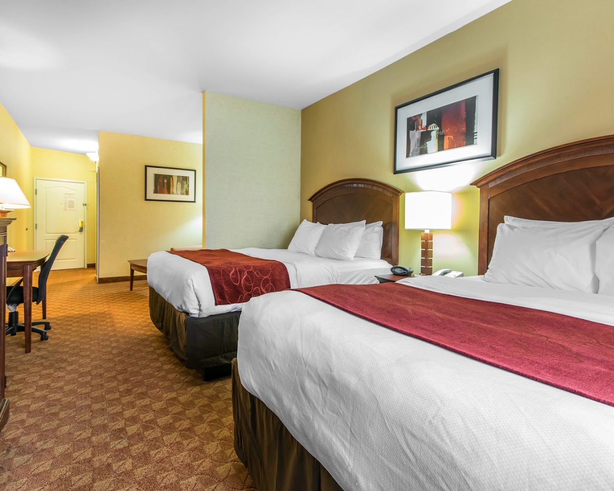 Comfort Suites South Point - Huntington photo 2