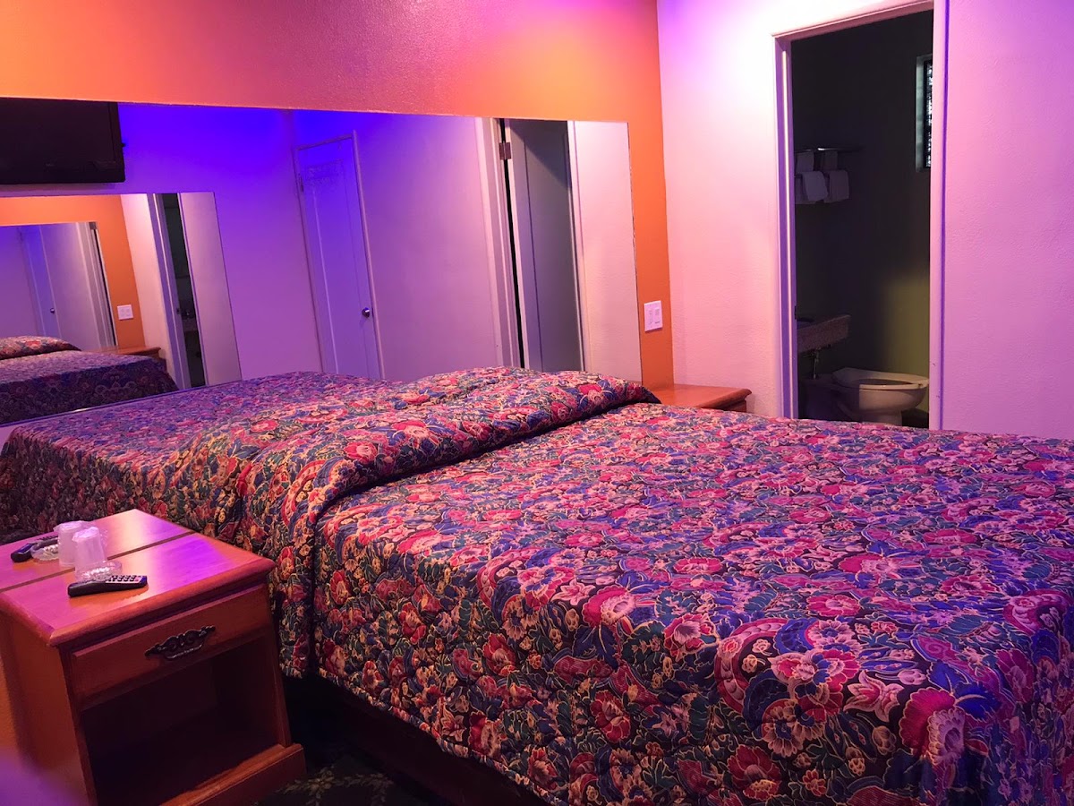 National Motel photo 2