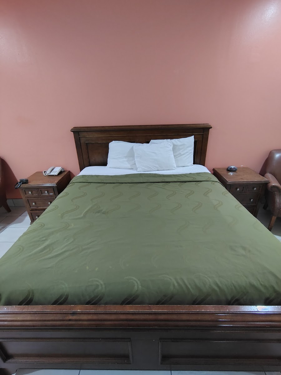 Pecan Valley Inn photo 3