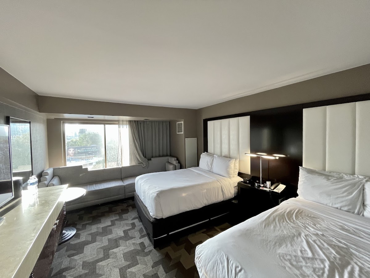 Beverly Hills Marriott photo 2