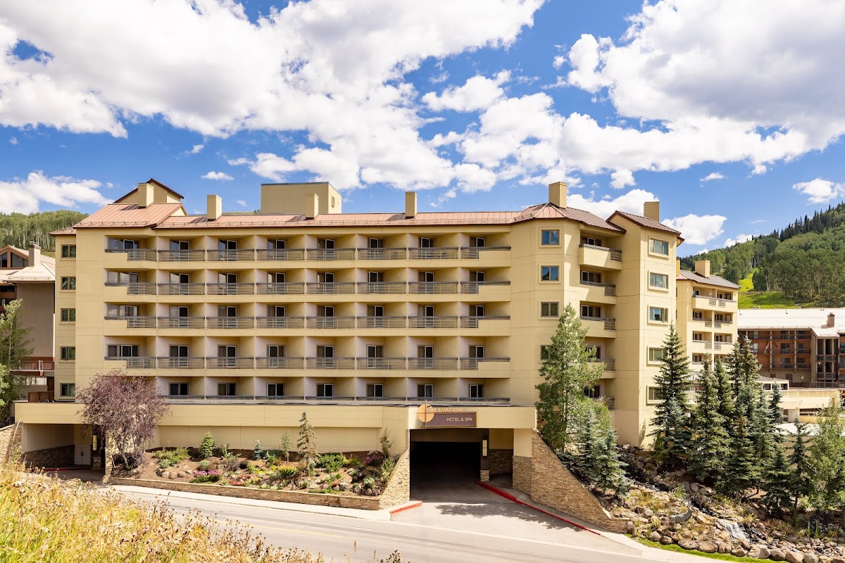 Elevation Hotel & Spa photo 2