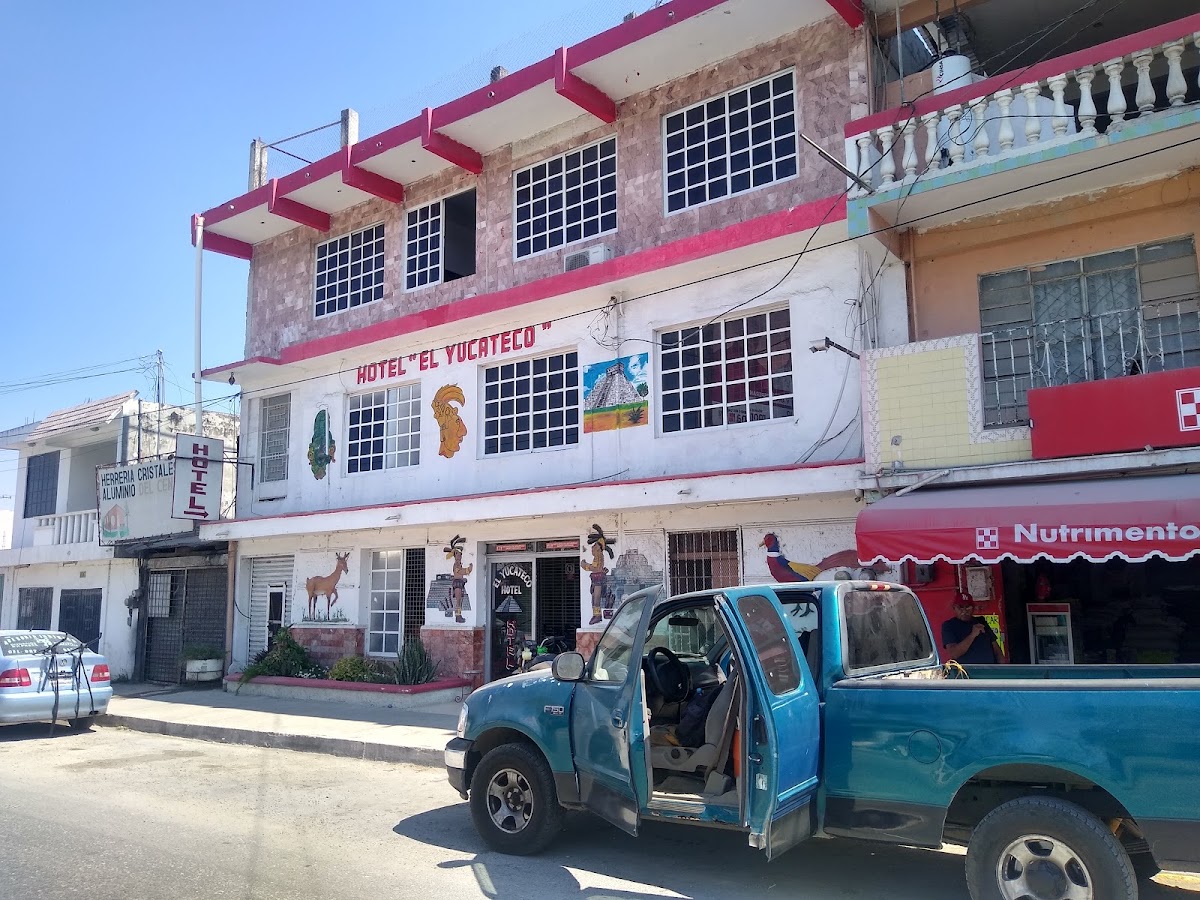 EL YUCATECO HOTEL photo 2