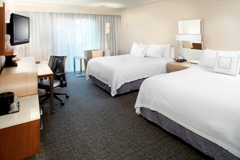 Courtyard by Marriott Lansing photo 2