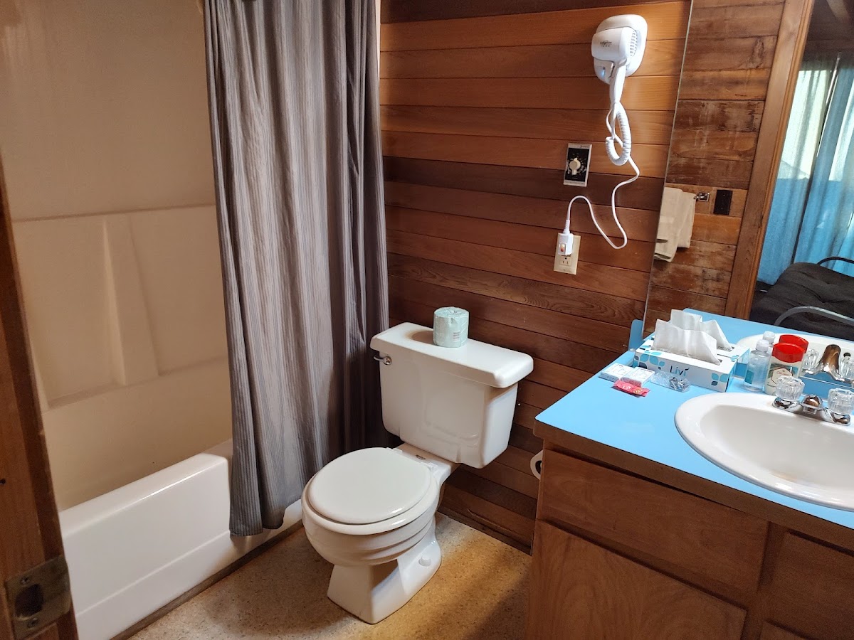 Virginian Resort photo 3