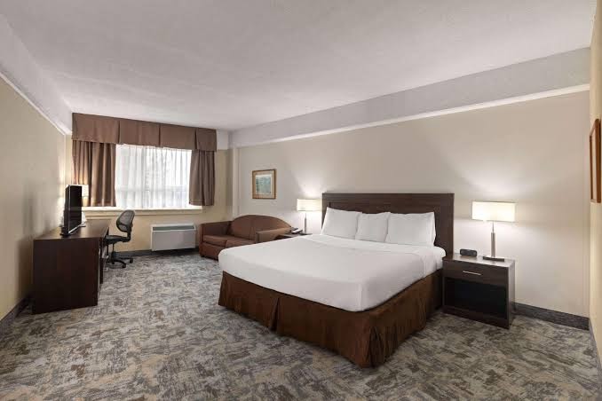 Travelodge by Wyndham Thunder Bay photo 2
