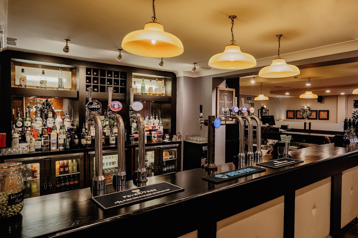 The Crown Lodge Hotel photo 3