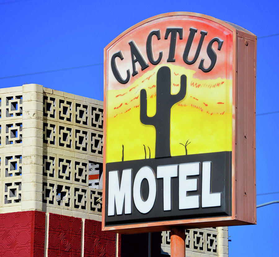 Cactus Motel