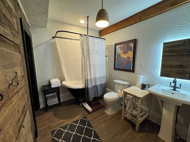 St. James Hotel photo 3