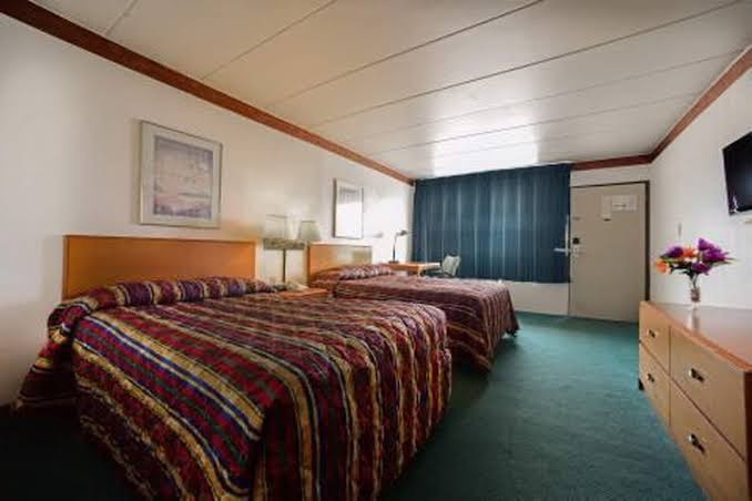 Loyalty Inn Maryville photo 2