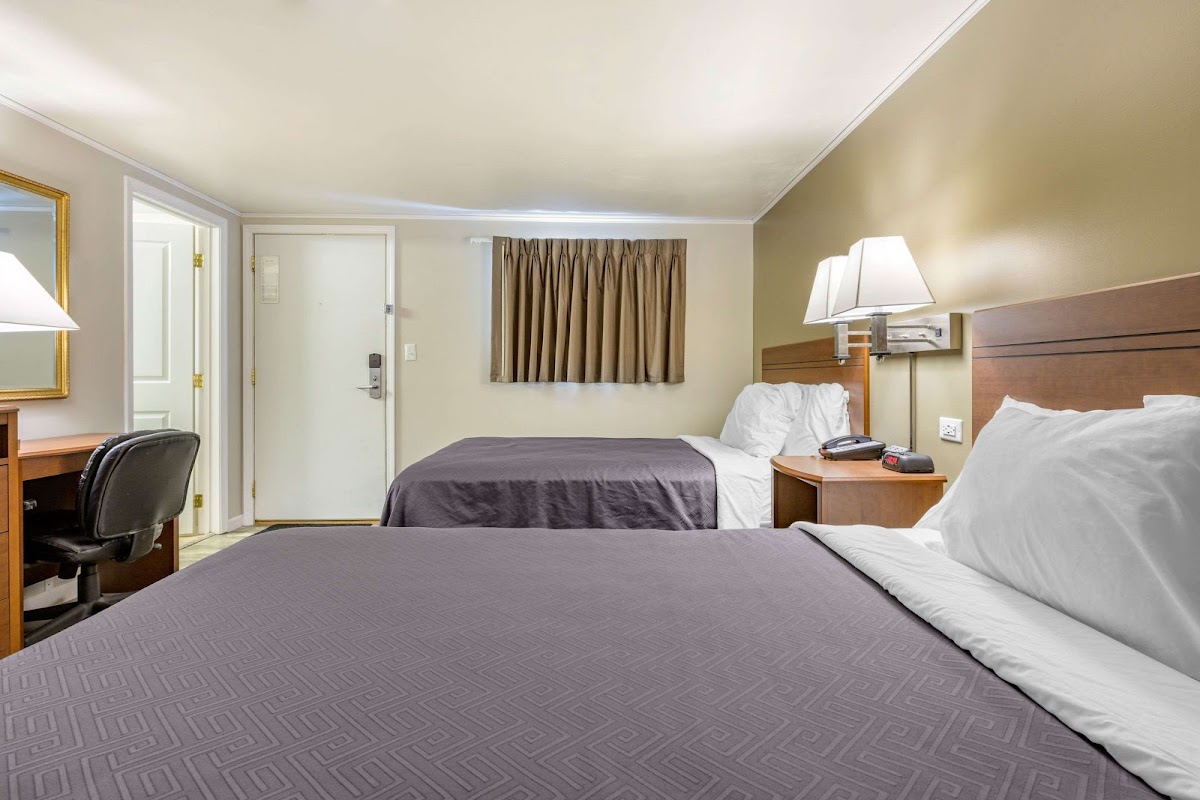 Econo Lodge Bellefonte I-99 photo 2