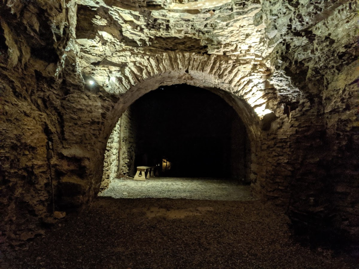 Lockport Cave