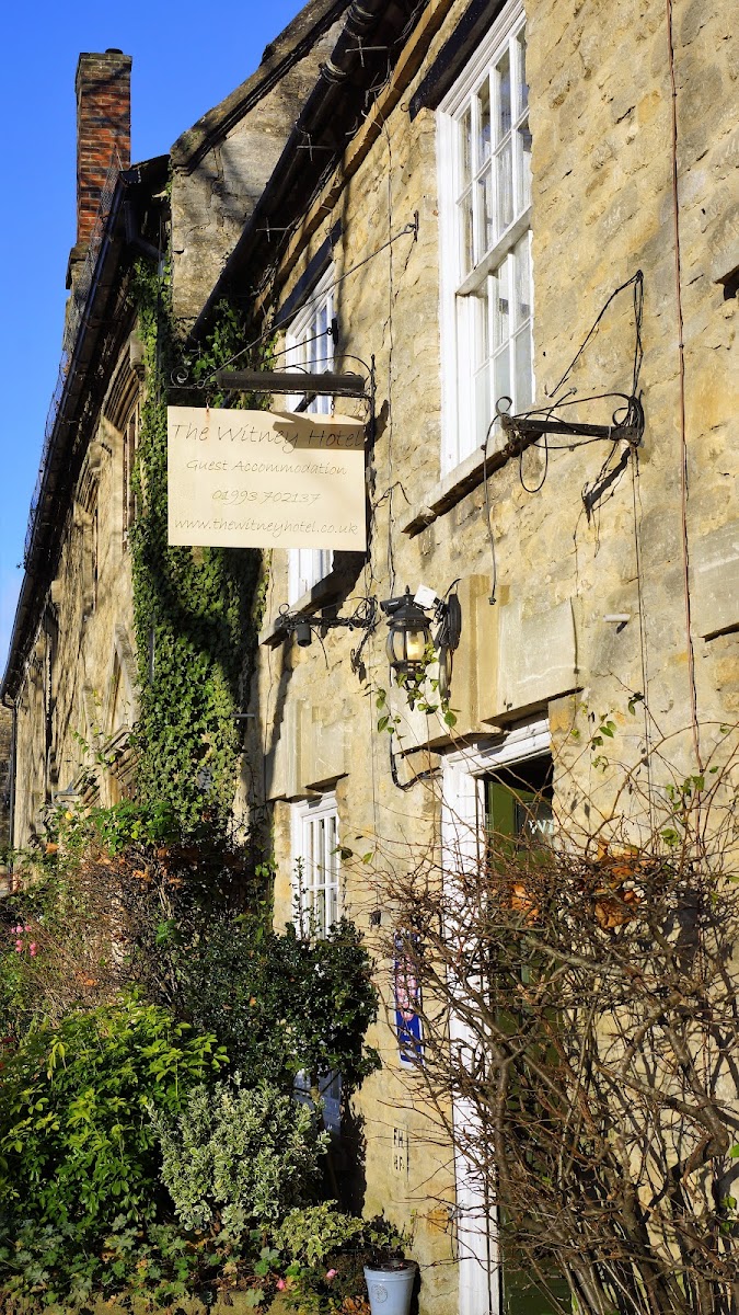 Witney Hotel photo 3