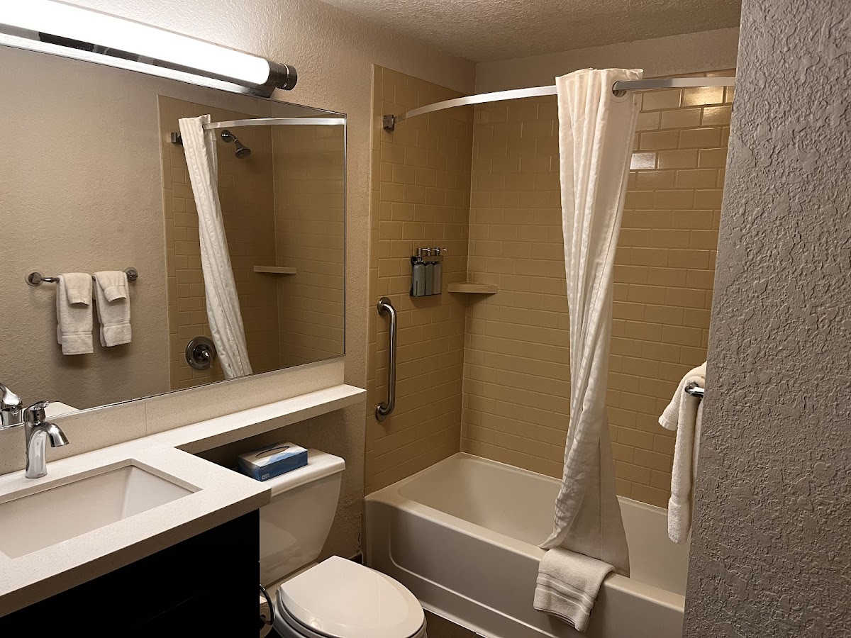 Sonesta Simply Suites Nanuet photo 3