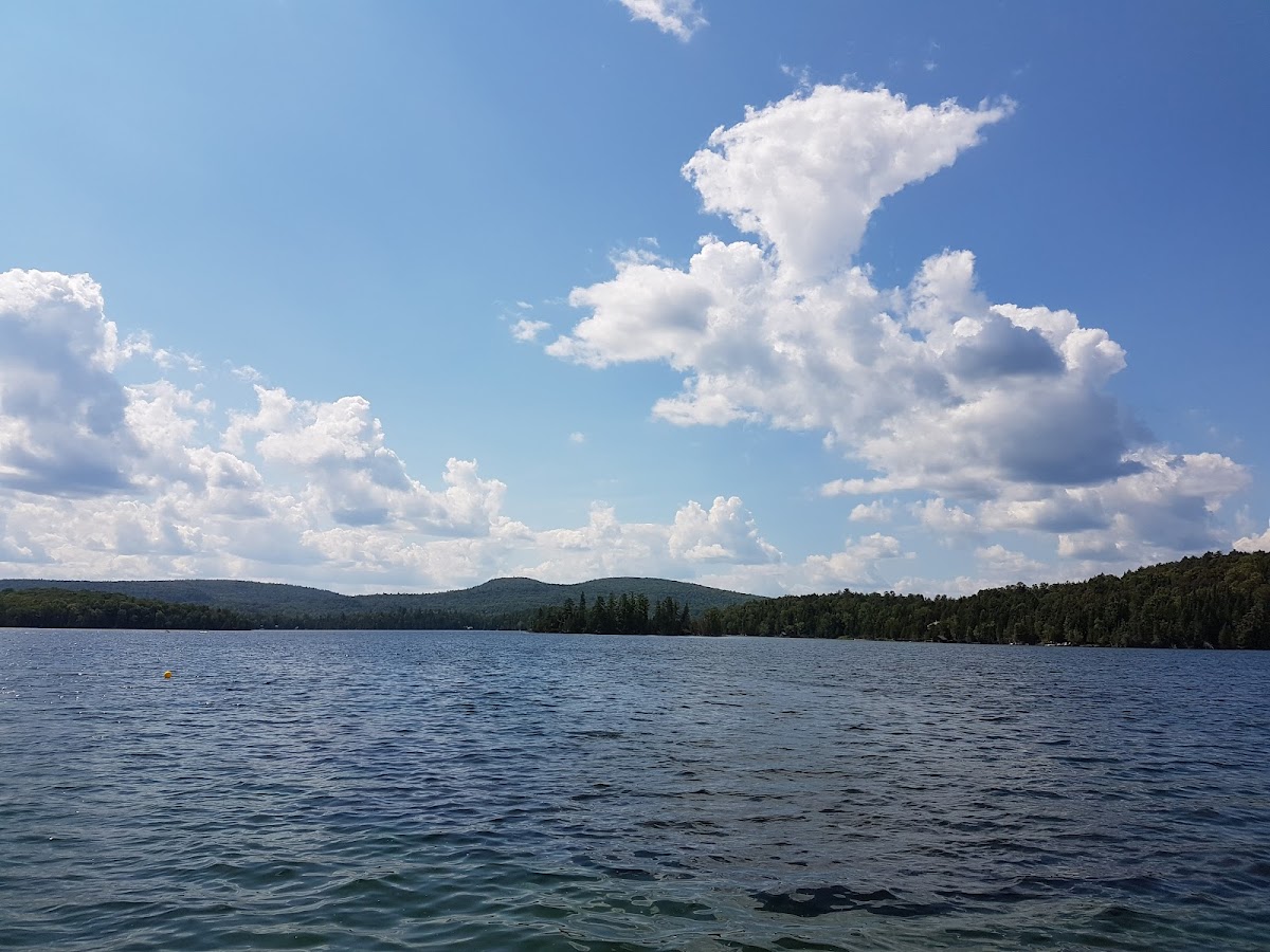 Lac Blue Sea
