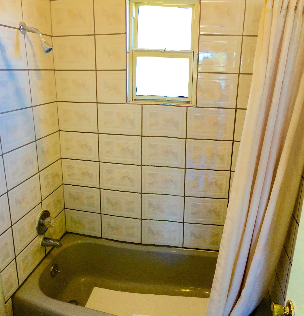 American Inn & Suites photo 3