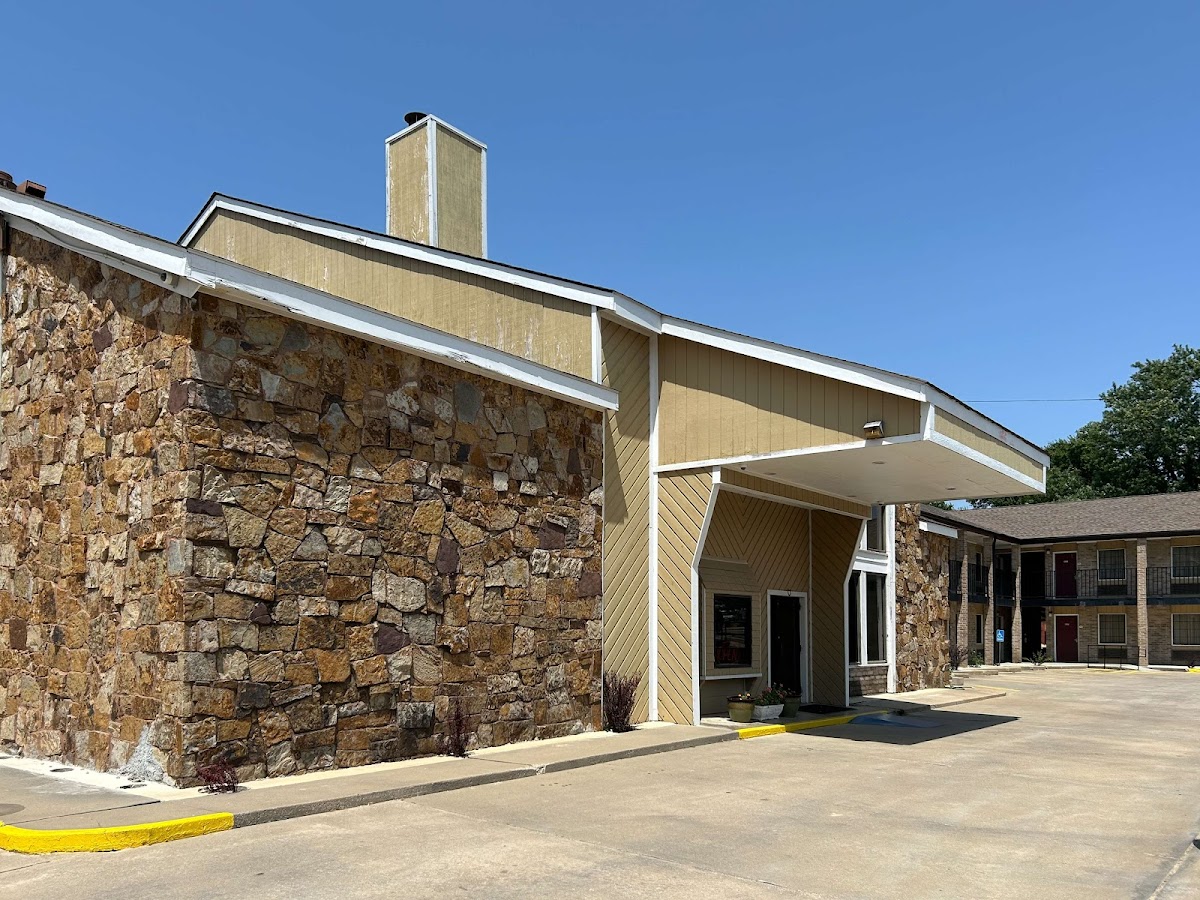 Motel 6 ADA, OK