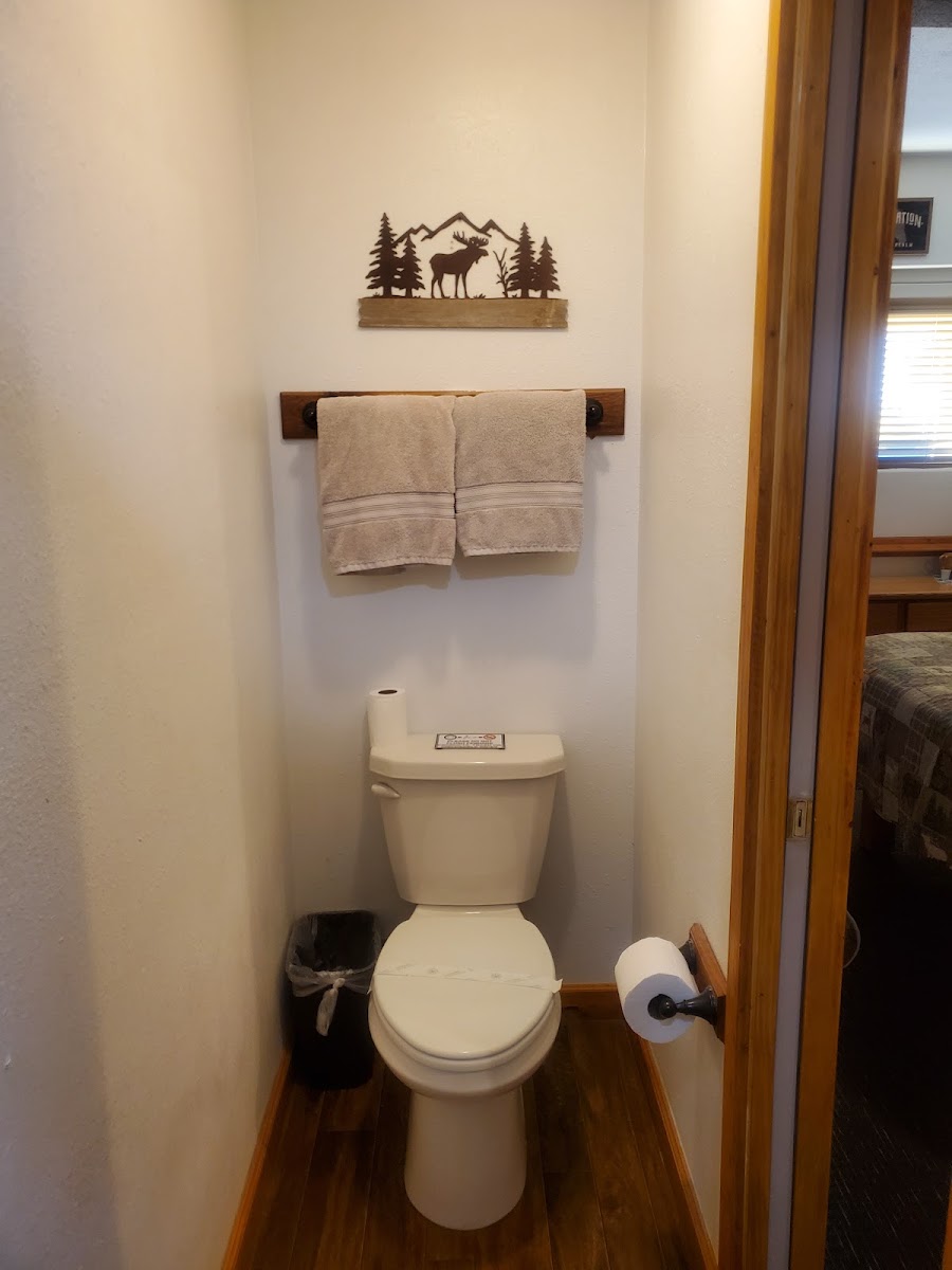 Elkhorn Lodge Motel photo 3