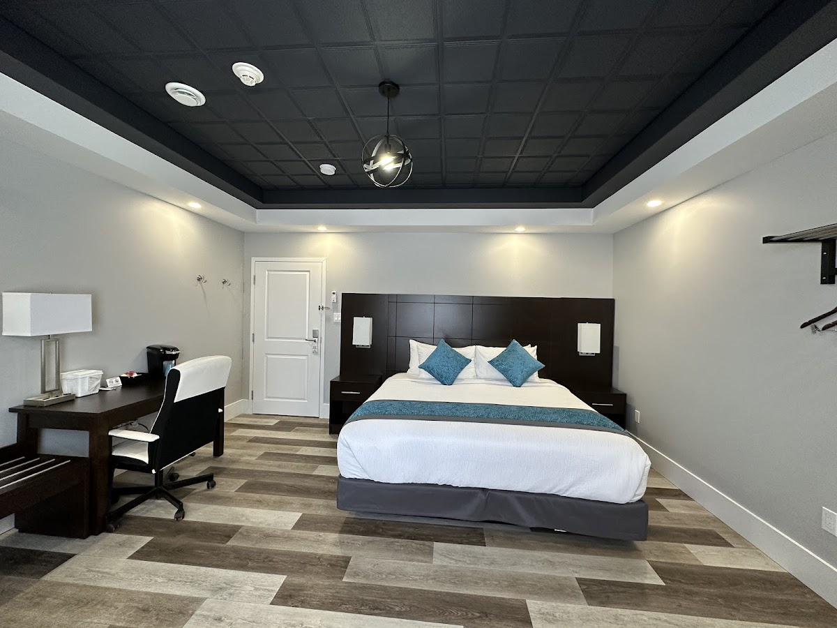 Emma's Suites photo 2