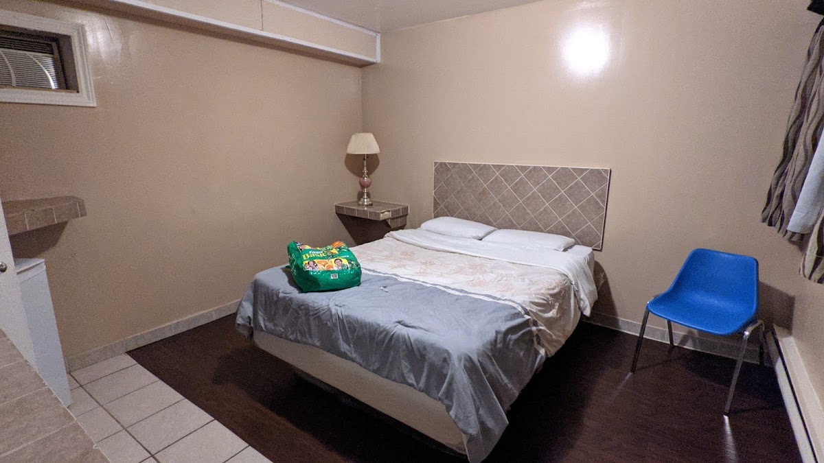 Pleasant Stay Motel photo 2