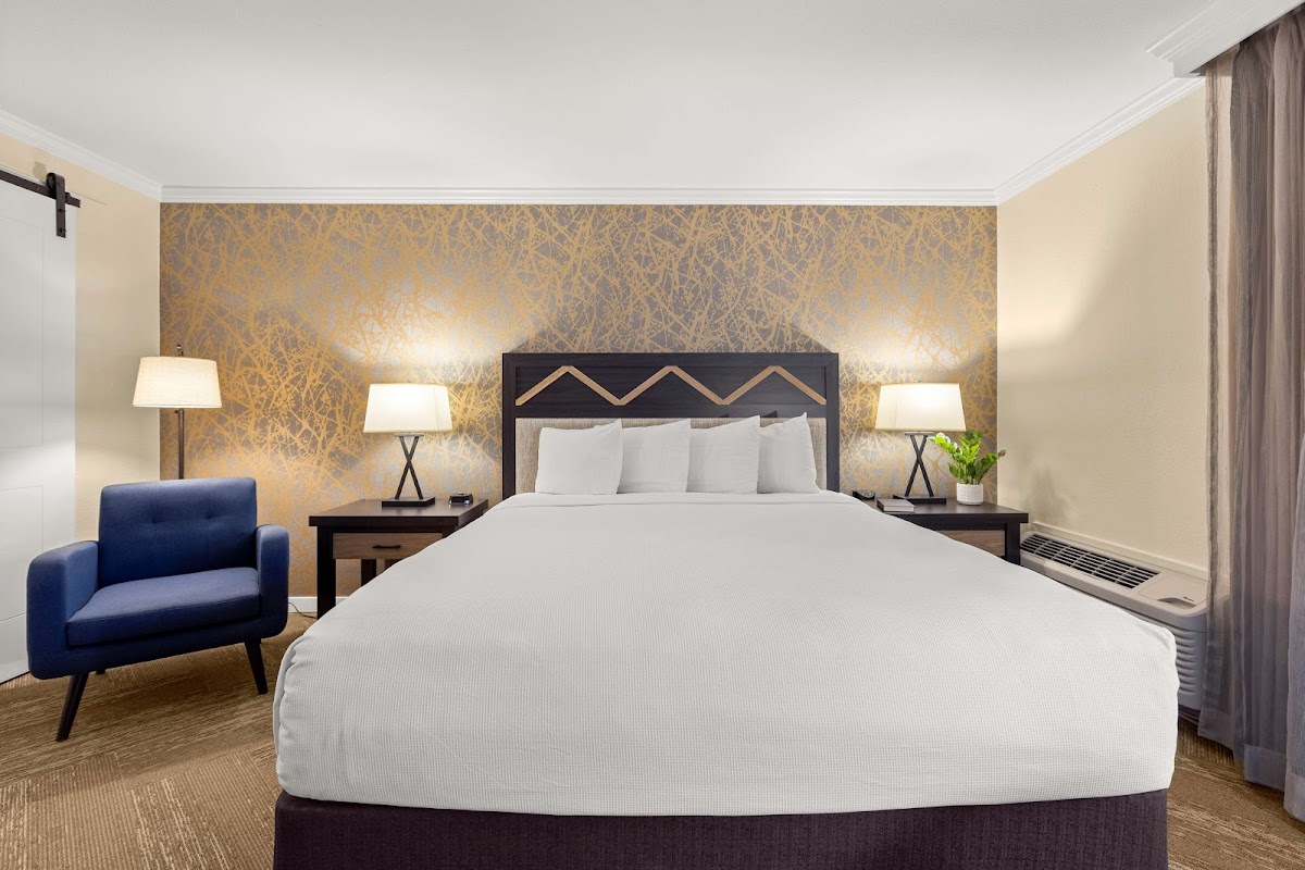 Best Western Plus Inn at the Vines photo 2