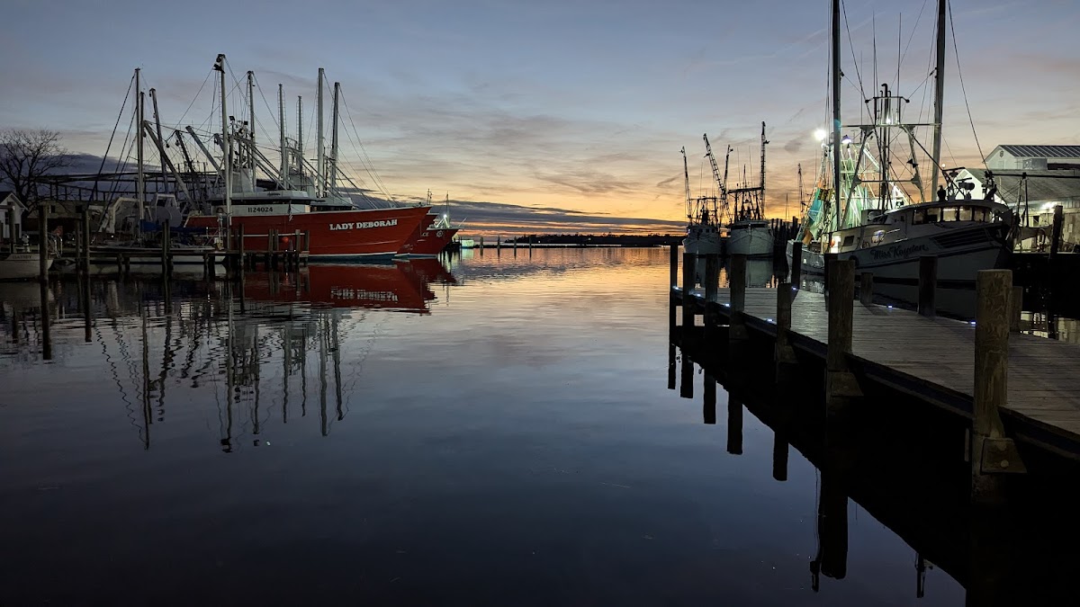 Oriental town dock