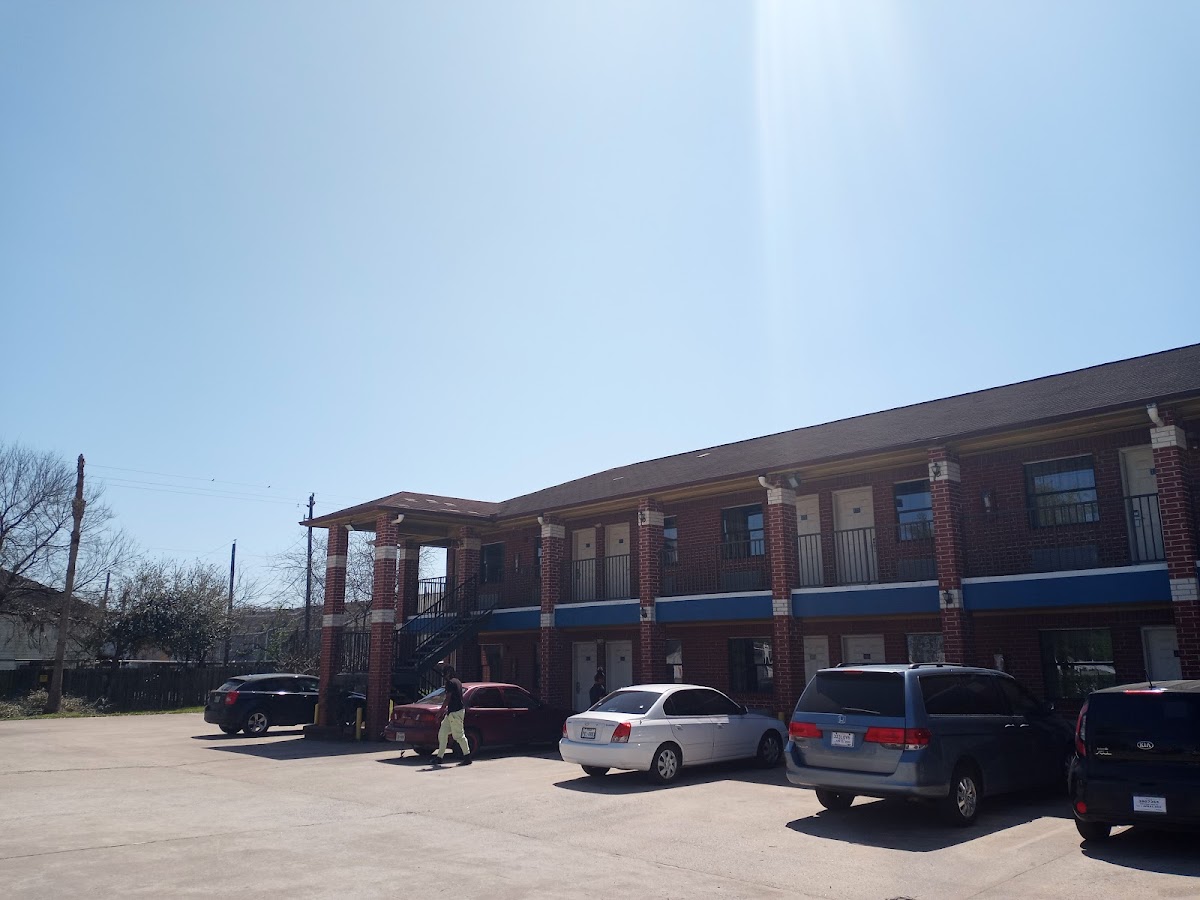 Easy 8 Motel photo 2