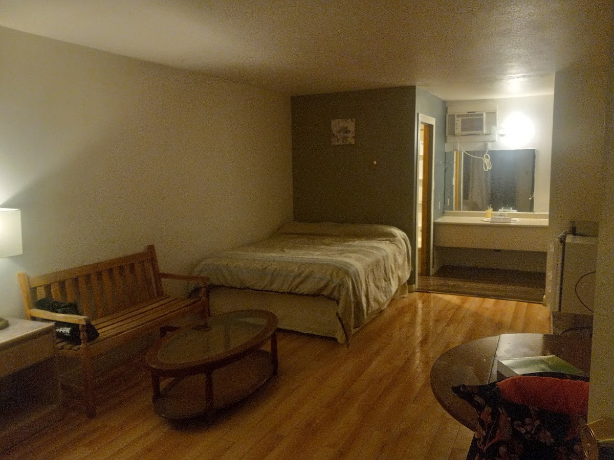 Hotel Penticton - Granada Inn photo 2
