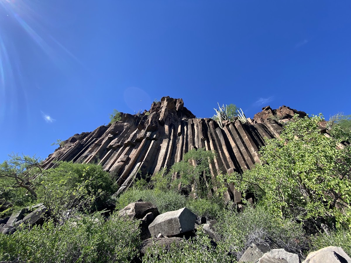 Prismas basálticos, San Miguel de Comundú.