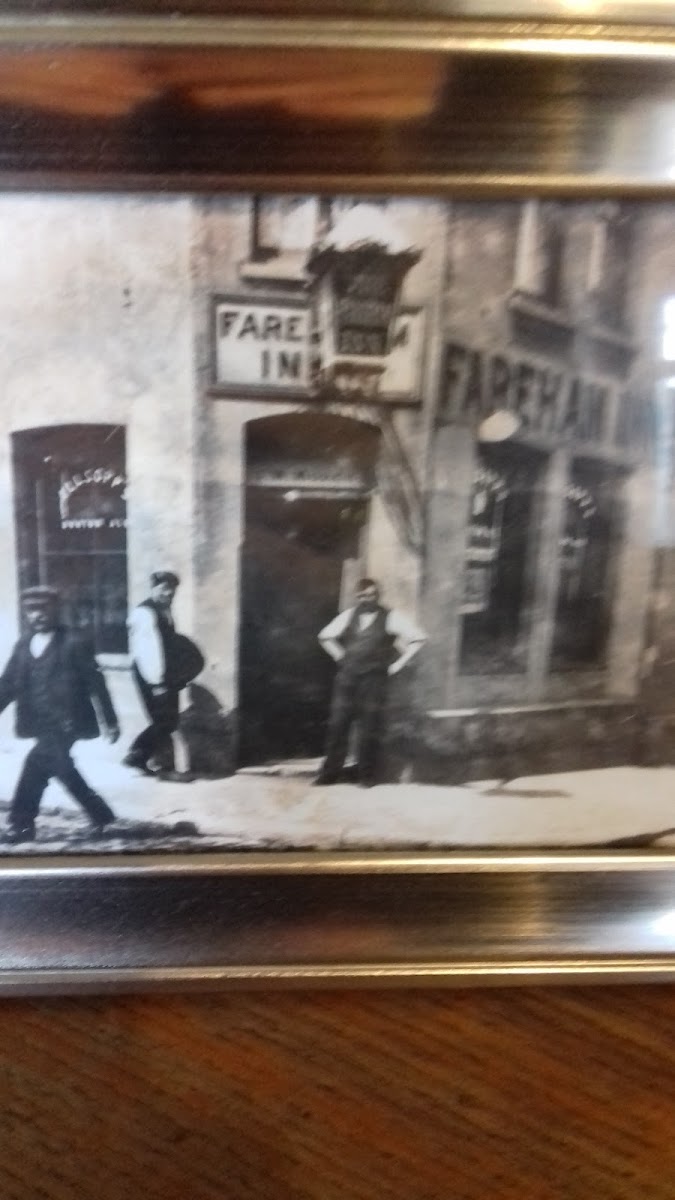 The Fareham Inn photo 3