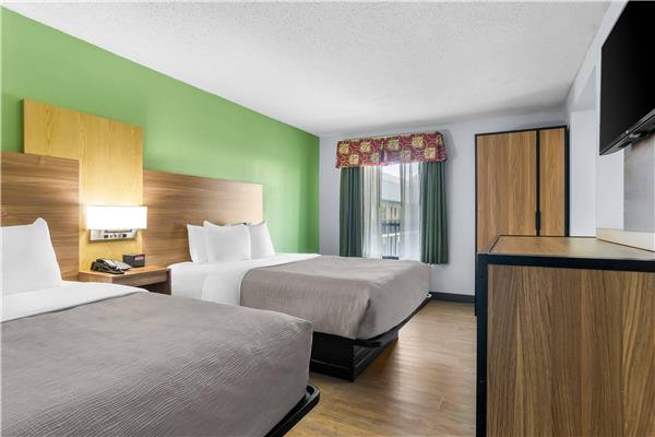 Quality Inn & Suites Greenville - Haywood Mall photo 2