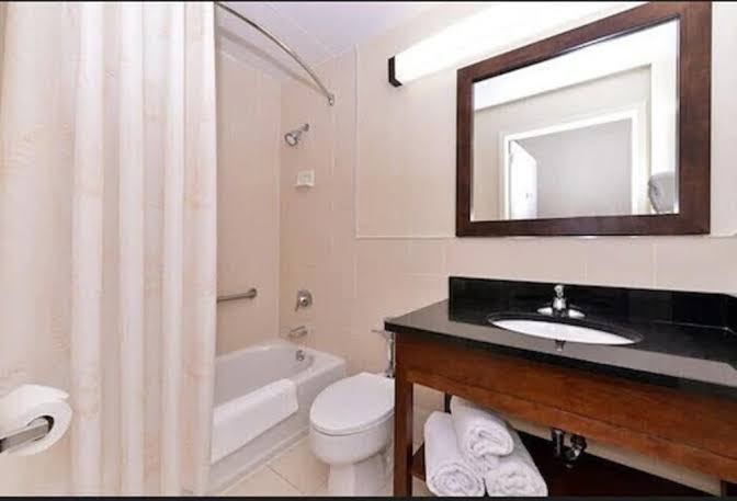 Comfort Inn Syosset-Long Island photo 3