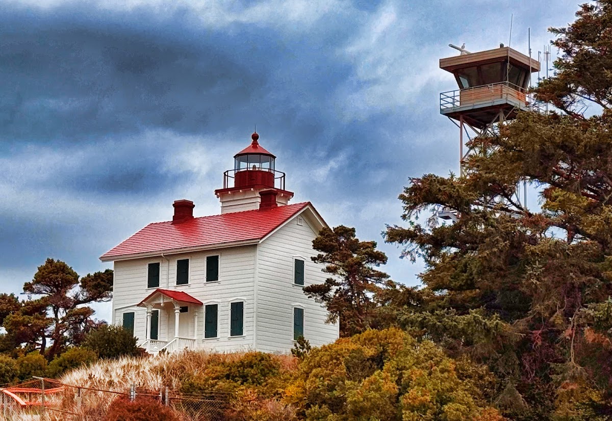 Yaquina Bay Lighthouse