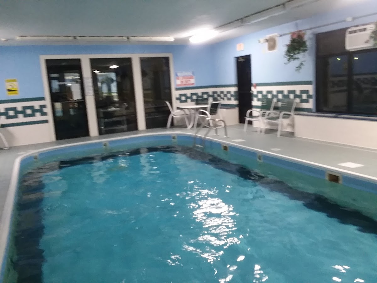 Ramada Limited Decatur photo 3