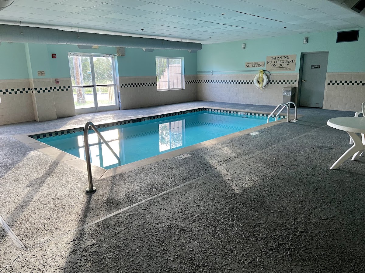 Baymont by Wyndham Clinton photo 3