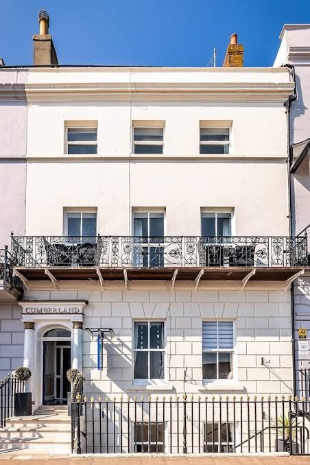 Cumberland Hotel
