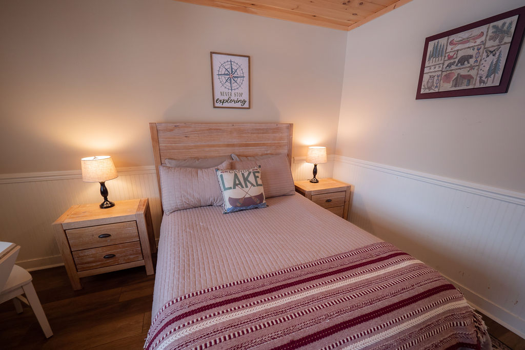 Snowshoe Lodge photo 3