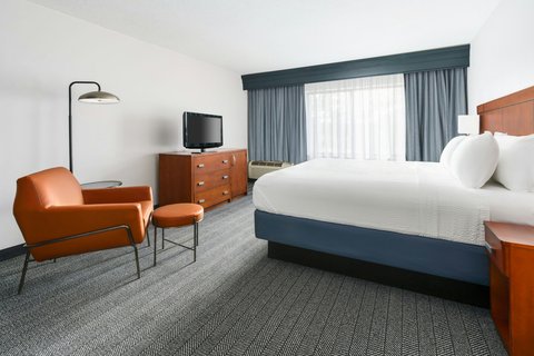 Courtyard by Marriott Hartford Farmington photo 2