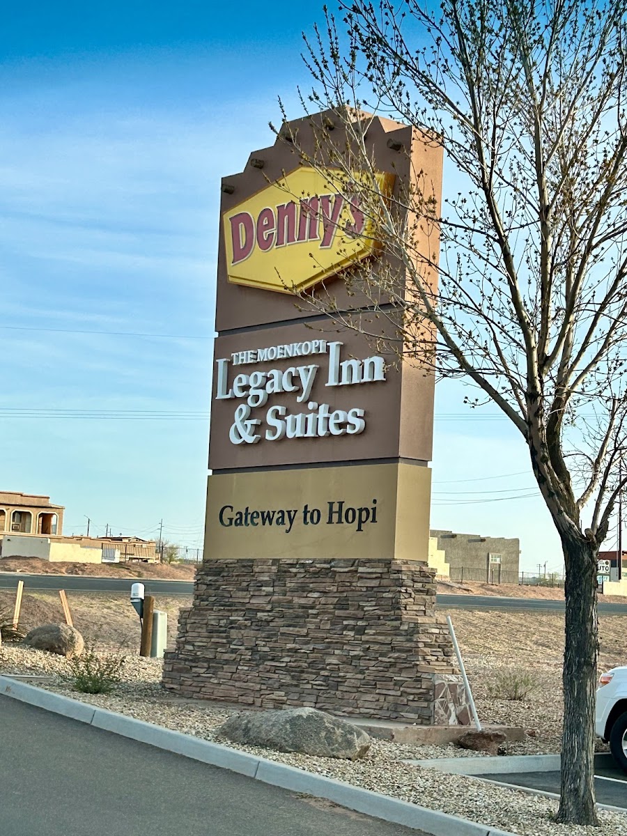 Moenkopi Legacy Inn & Suites photo 2