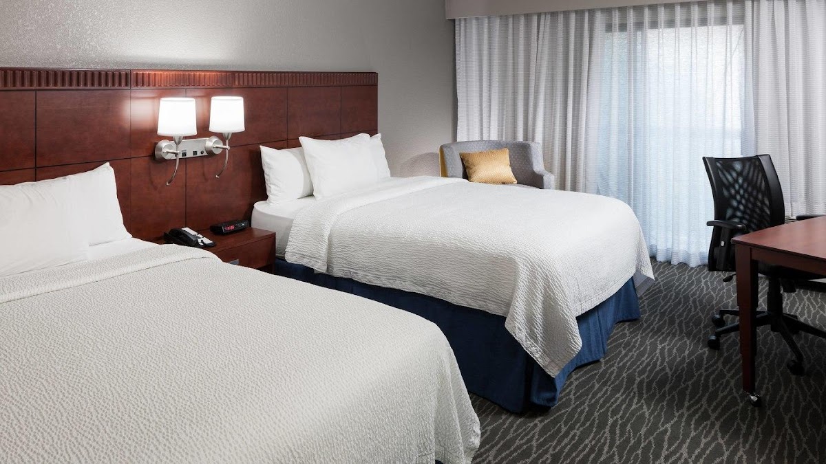 Courtyard by Marriott Waco photo 2