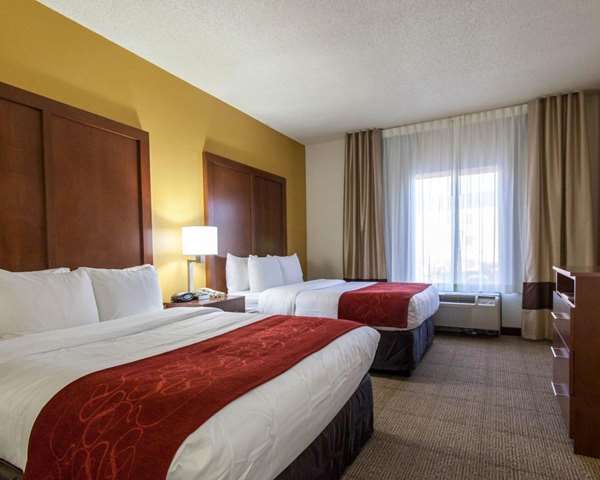 Comfort Suites Tulsa Central photo 2