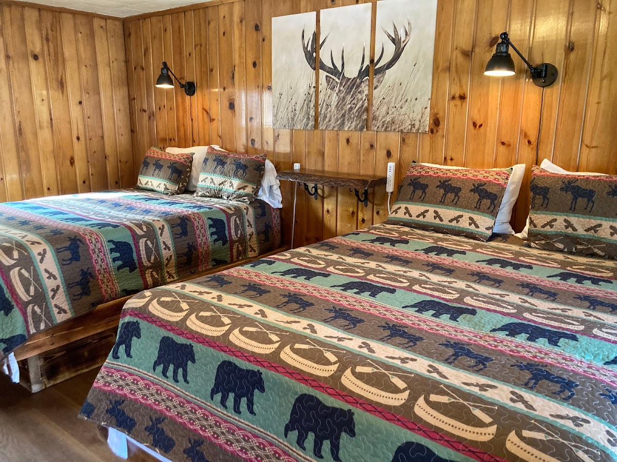 Lake Creek Inn photo 2