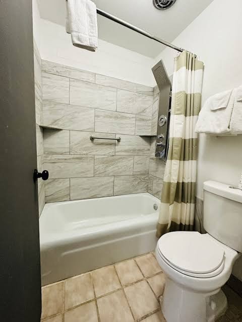 Belle-Aire Motel photo 3