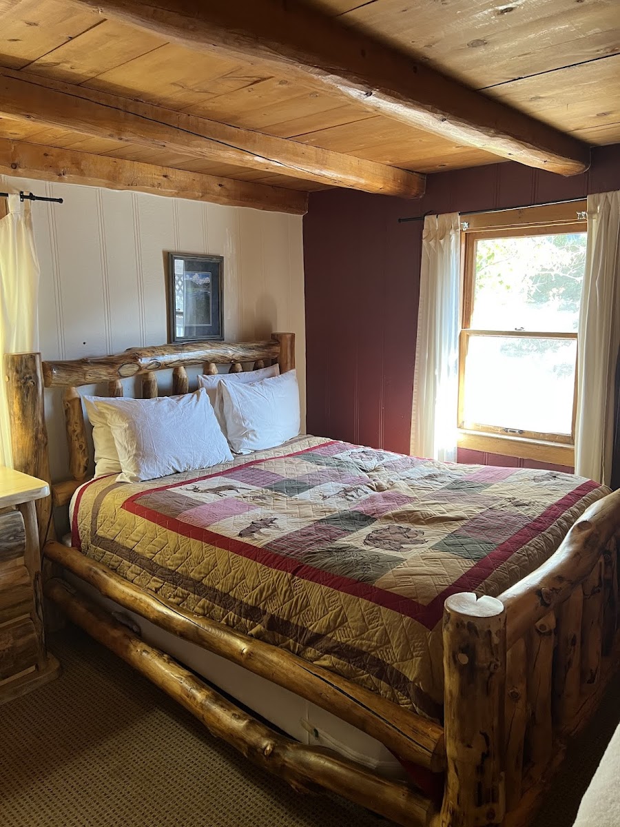 Lazy R Cottages photo 2